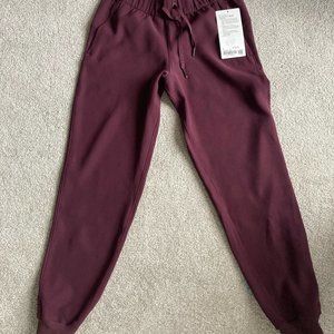 Lululemon cassis woven On the fly joggers